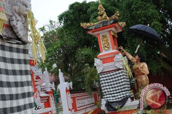 Pemprov akan bangun pura Umat Hindu 