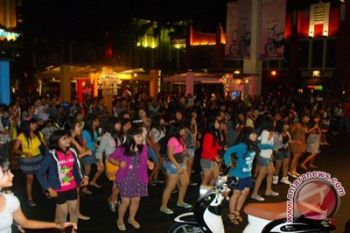 UGM pecahkan rekor MURI "flashmob dance" 