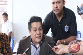 Gusti Randa kuasa hukum Wiranto di PTUN Minahasa Utara