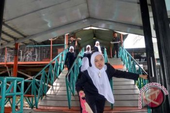 Restoran tepi Sungai Musi paling ramai dikunjungi