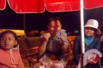 Menikmati Jangkrik Goreng di Kamboja