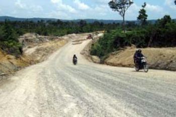 Jalan Nasional Natuna Selesai 2012