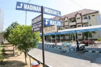 JELANG KEDATANGAN CALHAJ