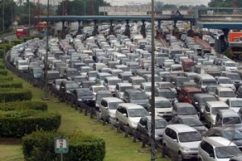 Jumlah Kendaraan di Jakarta Melebihi Kapasitas Jalan 