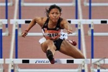PON 2012 - Dedeh Pecahkan Rekor Lari 100 Meter Gawang