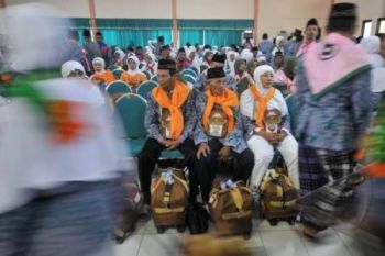 375 Calon Haji Kloter Pertama Diterbangkan ke Tanah Suci