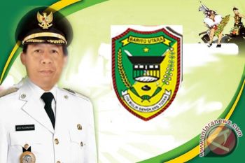 Bupati Barito Utara Lantik Kades Tawan Jaya 