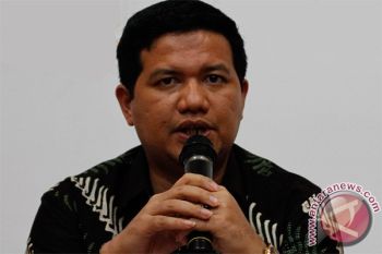 Kibarkan Bendera Setengah Tiang Untuk Musibah AirAsia 