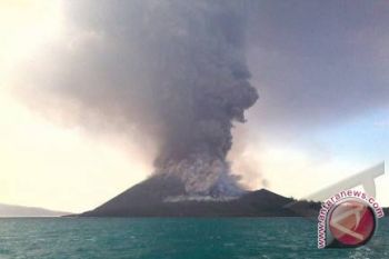 Rano Karno Tinjau Krakatau