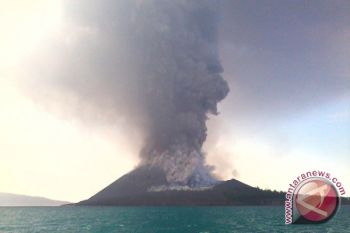Gunung Krakatau Waspada, Wisatawan Terus Berminat