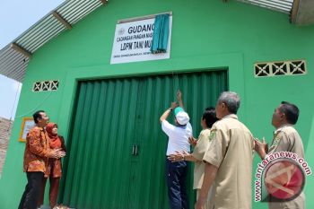 DIY bangun enam gudang cadangan pangan 