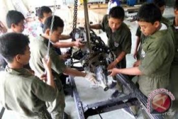 Bantul dorong SMK miliki unit produksi