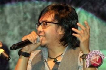 Ari Lasso Nyerah Lawan Pembajakan