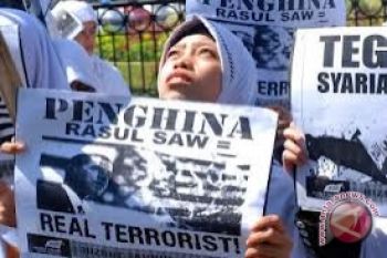    Google Hapus Film Anti-Islam di Malaysia
