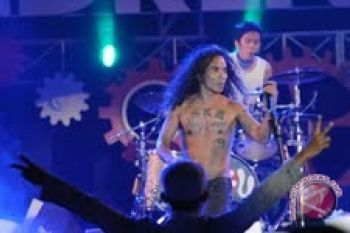 SLANK aransemen karya Ismail Marzuki 