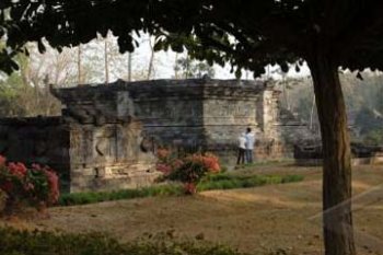 CANDI TEGOWANGI