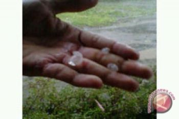 Desa Motoling Minsel diguyur hujan es 