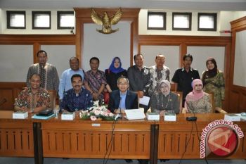 Pansus KIP Kunjungan Kerja ke Pemprov Jabar