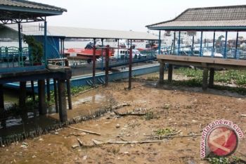 Warga Palembang krisis air bersih 