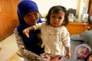 Bayi Itu Selamat Berkat Pelampung 