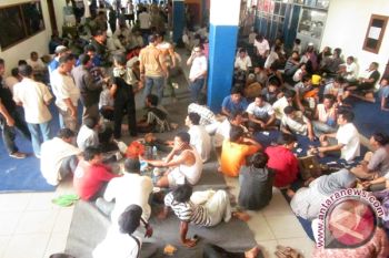 Pencarian Korban Terjebak Kapal Kamis Besok