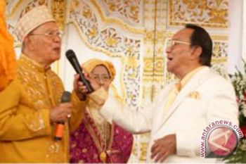 Bob Tutupoly Berduet dengan Alfian Husin &amp; Yoenidar Karim