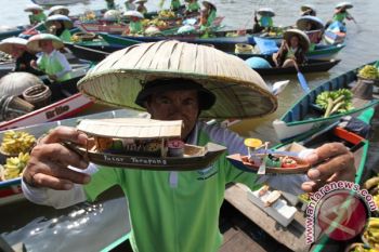 SUVENIR PASAR TERAPUNG