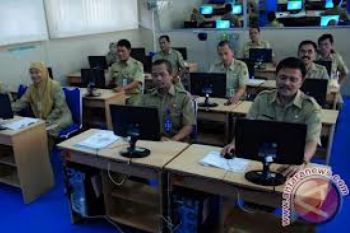4.444 Guru Ikuti UKG Tahap Kedua