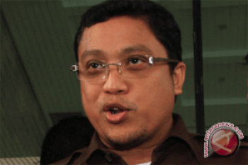 Dede Yusuf Istikharah Untuk Tentukan Cawagubnya 