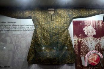 Kain telepuk Malaysia itu 'pradan' Palembang