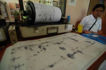 Aktivitas Lokon Terus Meningkat