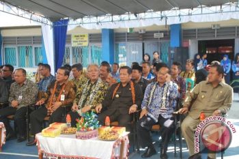 SMK 1 Tanjung Redeb Tuan Rumah Genre  
