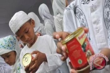 RZI Yogyakarta bagikan daging kurban berbentuk kornet 