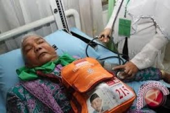 Calon Haji 80 Tahun Tanpa Pendamping