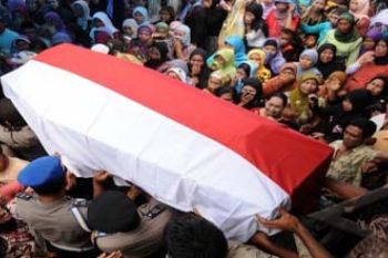 PEMAKAMAN POLISI POSO