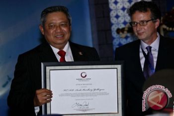 Presiden terima pengukuhan atas keberhasilan kembangkan KUR