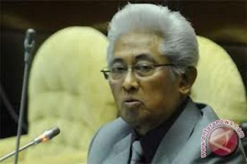 Adnan Buyung: Pernyataan Ruki Peringatan Bagi BPK