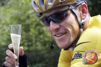 Gelar Tour De France Armstrong dicabut