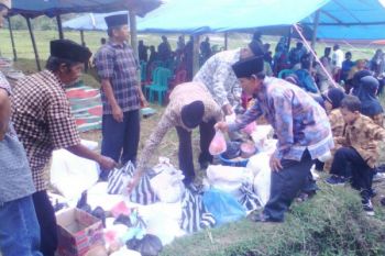 Warga Aur Duri Tanahdatar Gelar Syukuran &amp;quot;Maarak Padi&amp;quot;