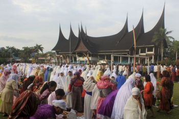 Bukittinggi Pusatkan Shalat Id di Lapangan Wirabraja