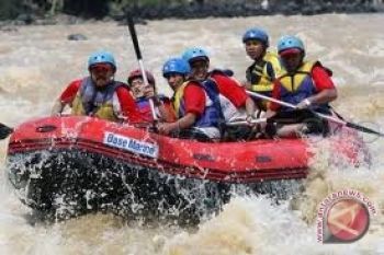 Wisata "Tubing" Diminati Di Bali    