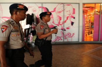 TEROR B0M MAL MAKASSAR