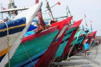 Kesulitan Berlayar, Nelayan di Batang Tak Melaut