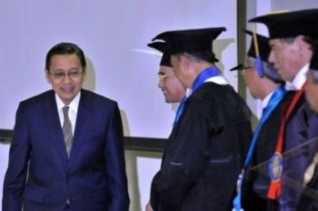 WAPRES BOEDIONO