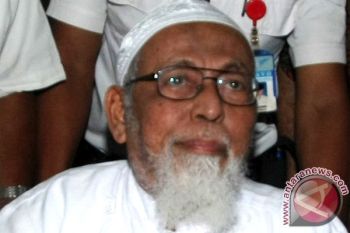 Abu Bakar Ba'asyir Dipindah ke LP Nusakambangan