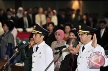 Jokowi-Ahok Minta Warga Kawal Program Kerja