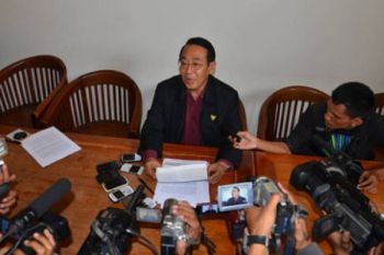 Sumaryoto Sebut Dirut Merpati 'Pembisik' Dahlan Iskan