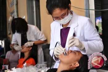 80 persen penduduk Sulut sakit gigi