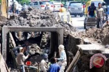 Jalan Kusumanegara ditutup total untuk pekerjaan drainase 