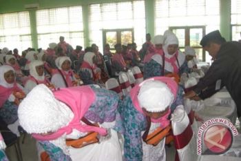 18 November Jemaah Haji Kolaka Tiba Di Makassar